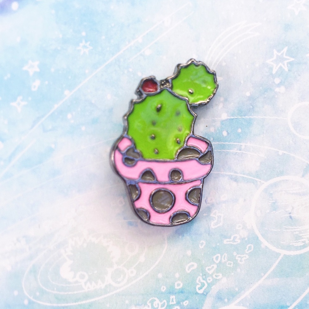 ✨ Cactus Pin ✨ - Picture 4 of 5